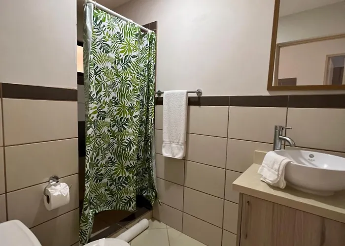 Сasa de vacaciones Sandy Shore Two Bedroom Across Coco