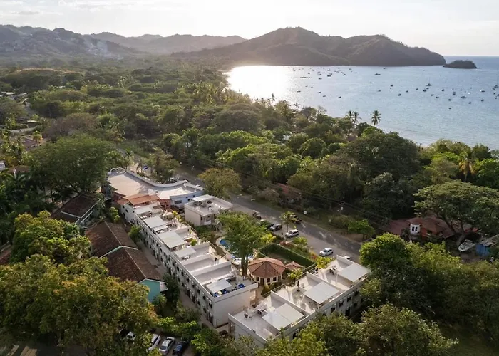 Сasa de vacaciones Sandy Shore Two Bedroom Across
