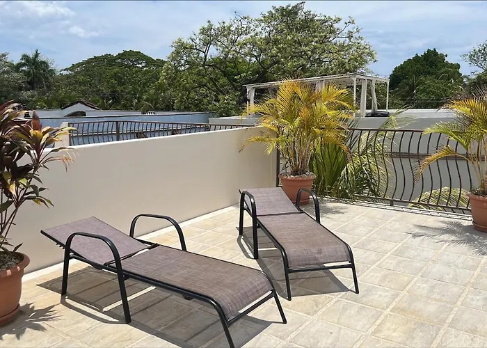 Сasa de vacaciones Sandy Shore Two Bedroom Across